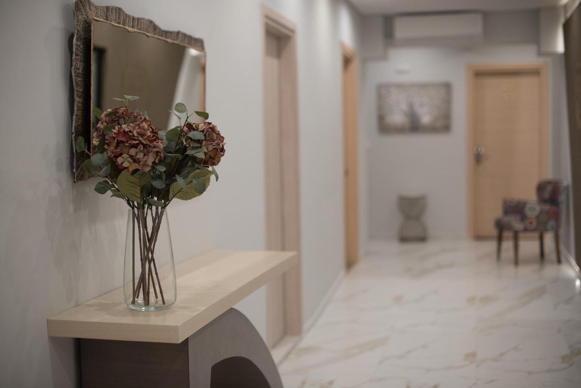 Rob Venture Suites At The Central Of Athens City מראה חיצוני תמונה