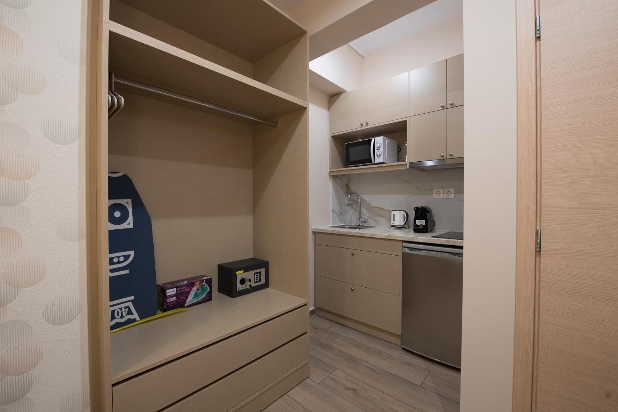 Rob Venture Suites At The Central Of Athens City מראה חיצוני תמונה